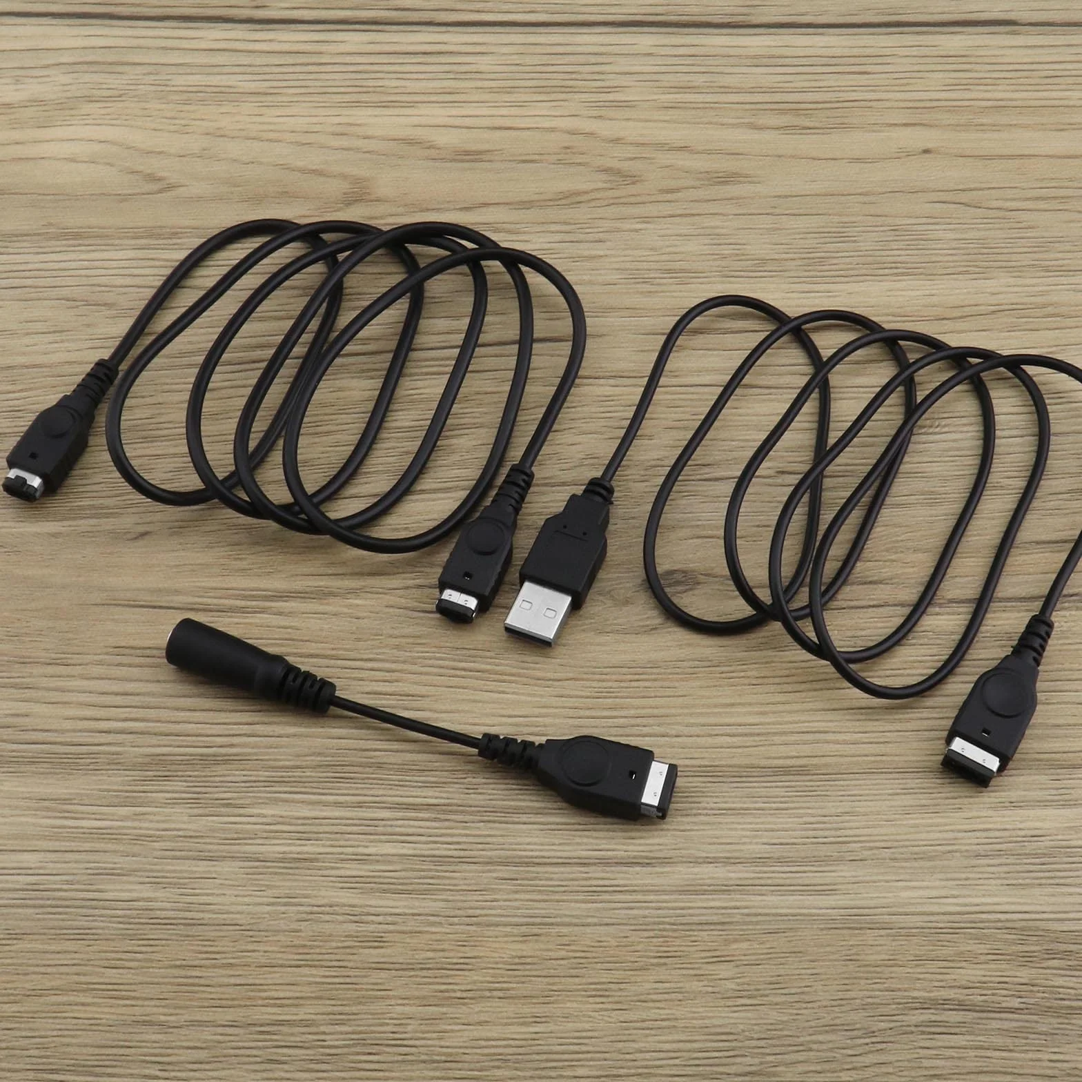 3 szt. Kable GBA SP kompatybilne z Nintendo Game Boy Advance SP Zawiera kabel ładowarki USB i kabel łączący dla 2 graczy 3,5 mm przewód słuchawkowy