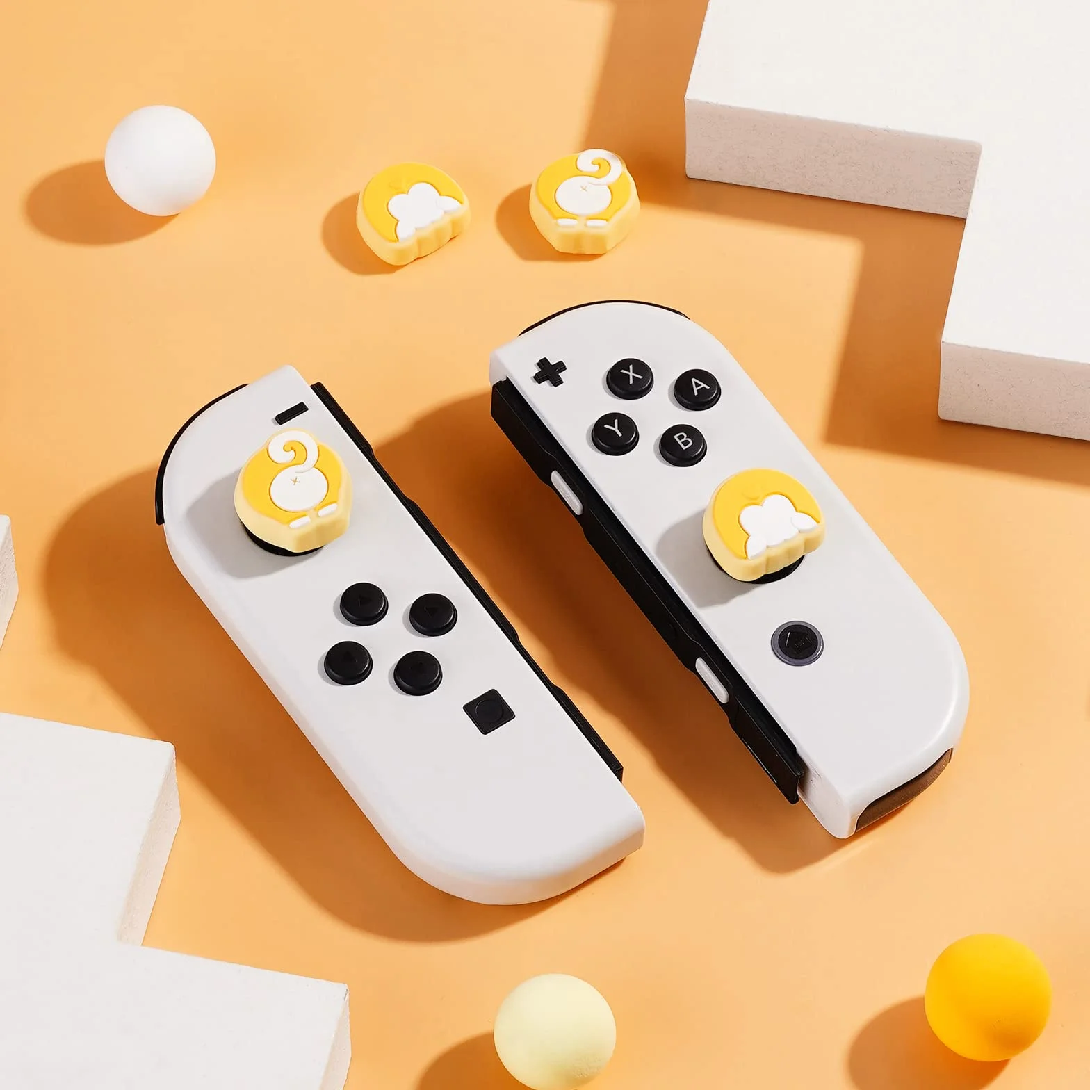 JINGDU Pokrywka na przyciski kciuka do przełącznika Joy-z silikonowymi uchwytami na kciuki osłona przycisków kompatybilna z Nintendo Switch Lite/OLED 4 sztuki - Corgi